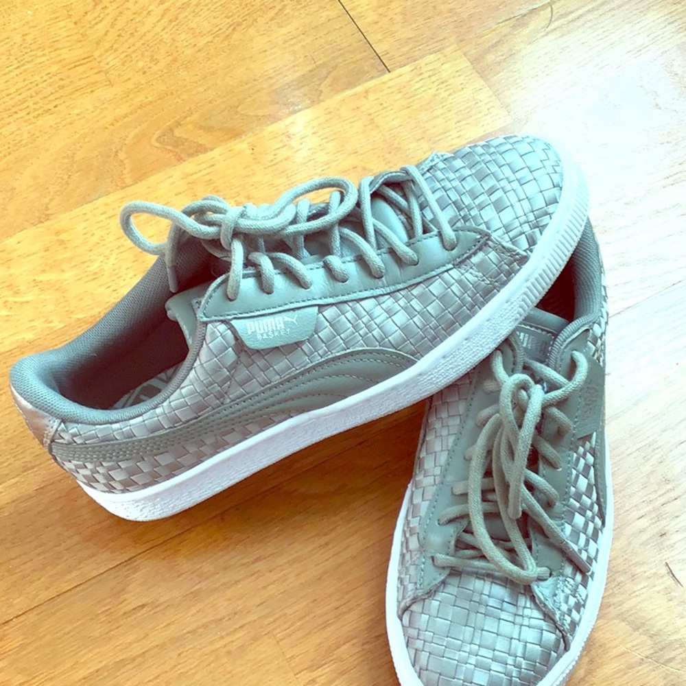 Puma sneakers